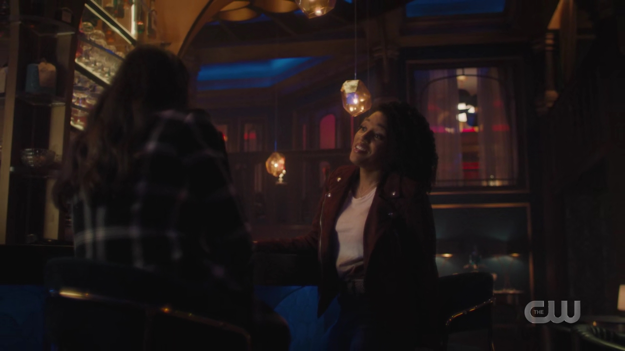 charmed-online-dot-nl_Charmed4x08Unveiled2145.jpg