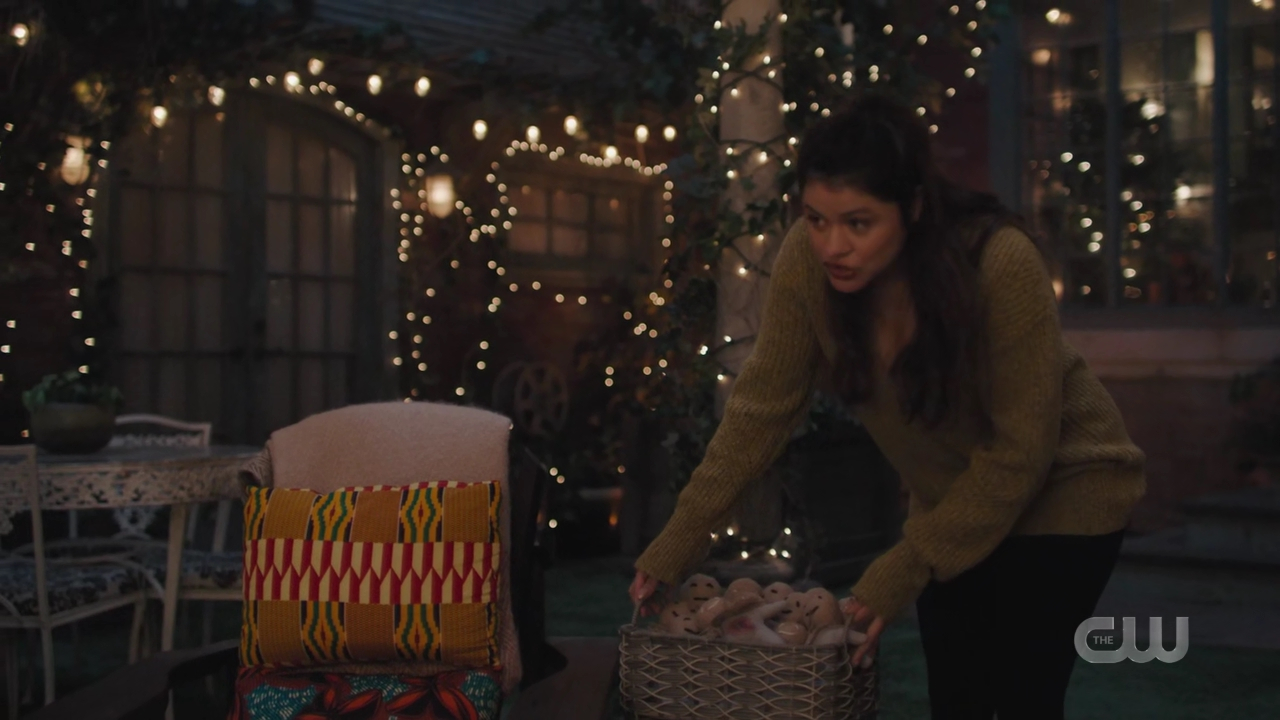 charmed-online-dot-nl_Charmed4x08Unveiled2260.jpg