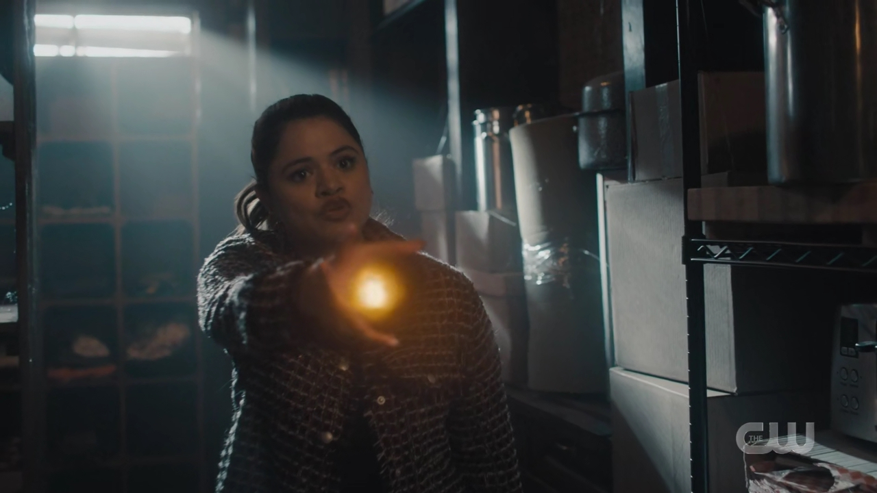 charmed-online-dot-nl_Charmed4x09TruthorCares0414.jpg