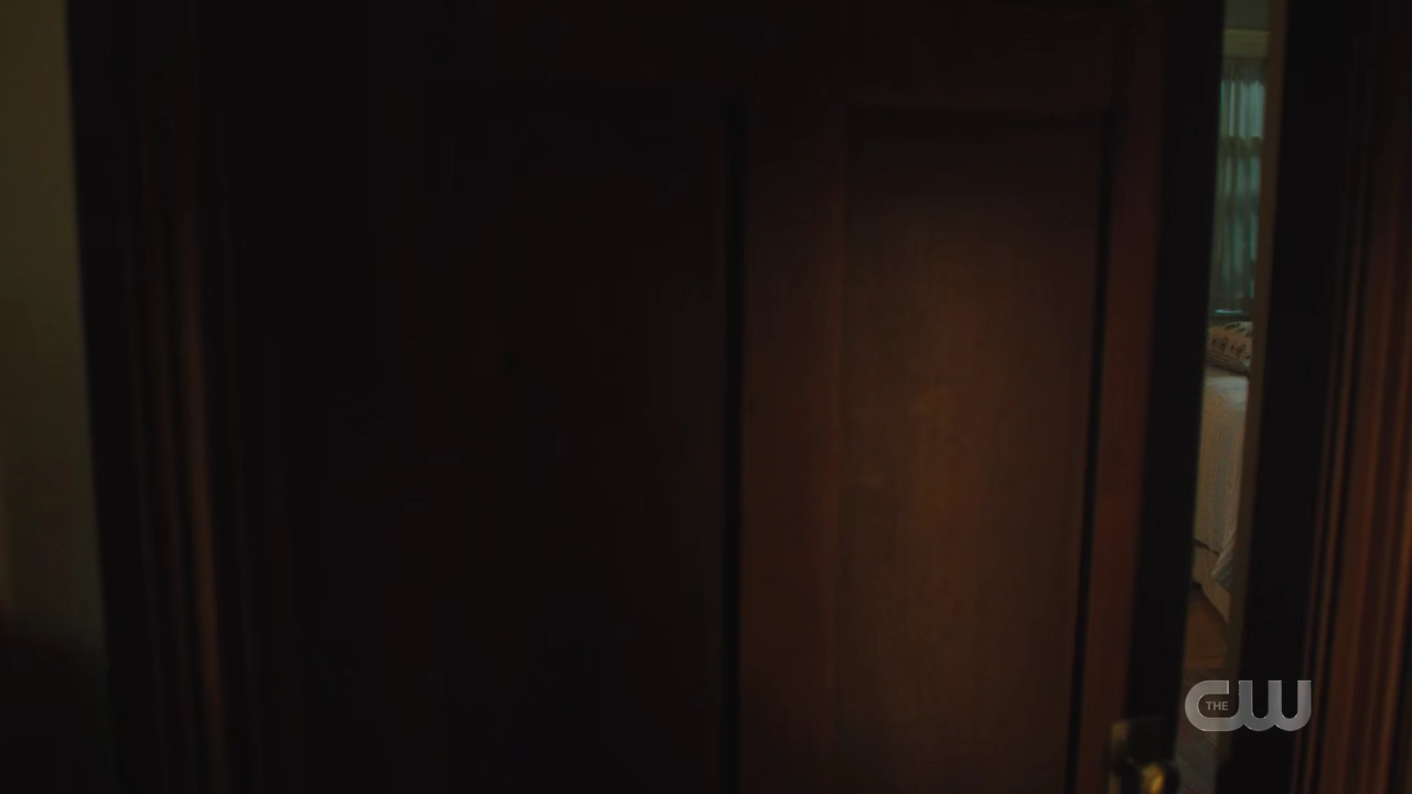 charmed-online-dot-nl_Charmed4x09TruthorCares0676.jpg