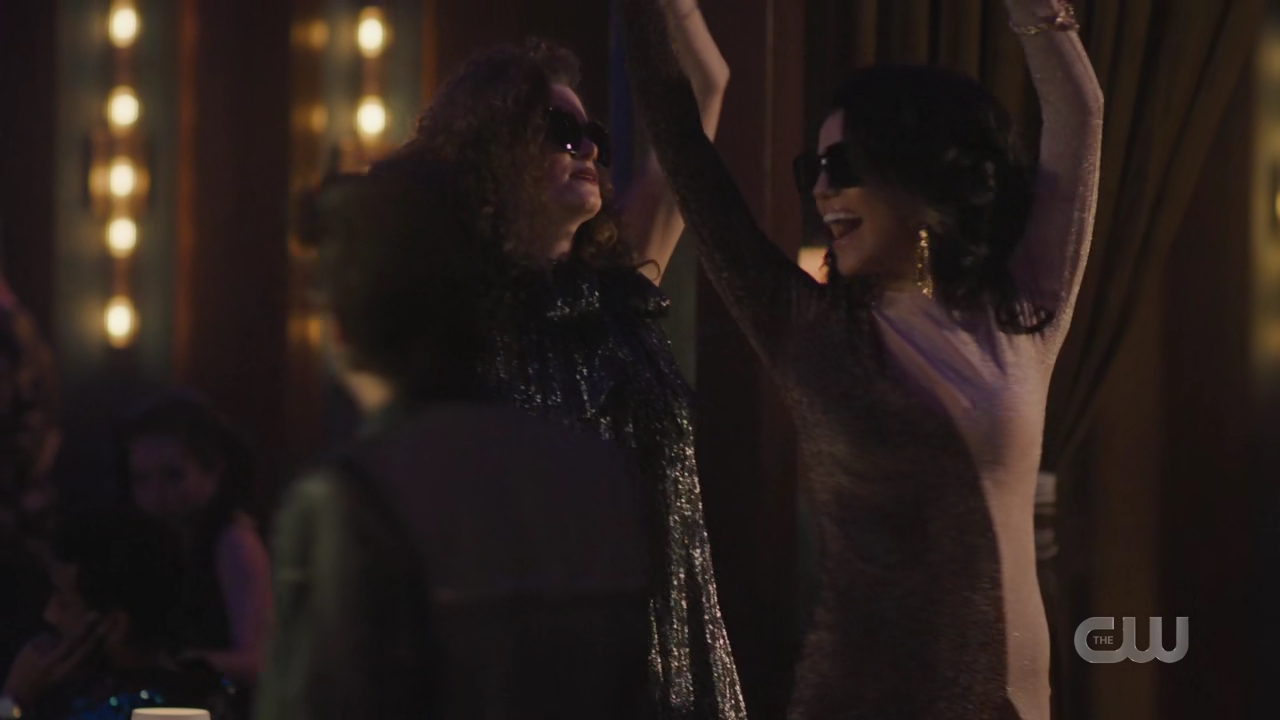 charmed-online-dot-nl_Charmed4x09TruthorCares0740.jpg