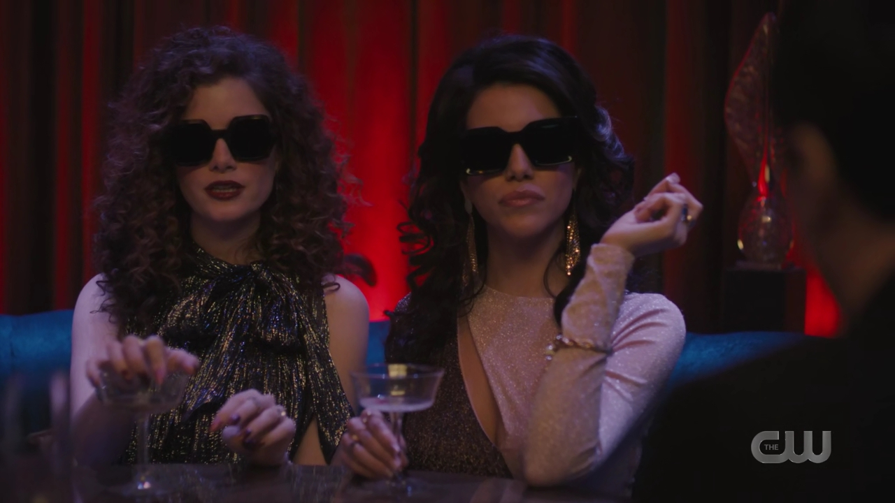 charmed-online-dot-nl_Charmed4x09TruthorCares0953.jpg