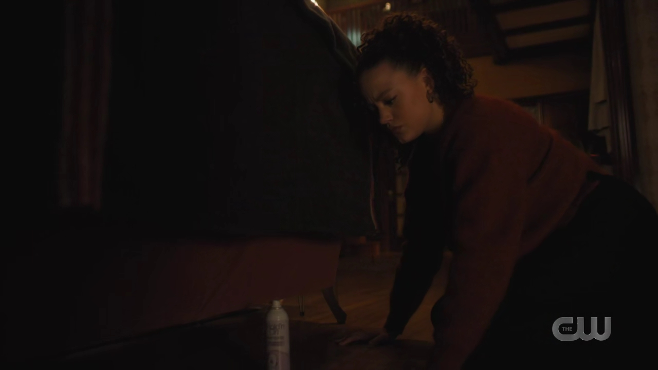 charmed-online-dot-nl_Charmed4x09TruthorCares1605.jpg