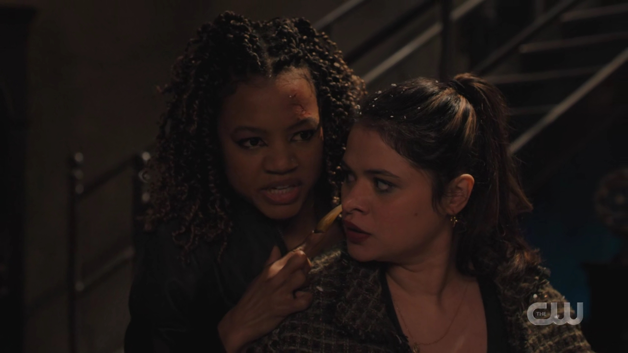 charmed-online-dot-nl_Charmed4x09TruthorCares1930.jpg
