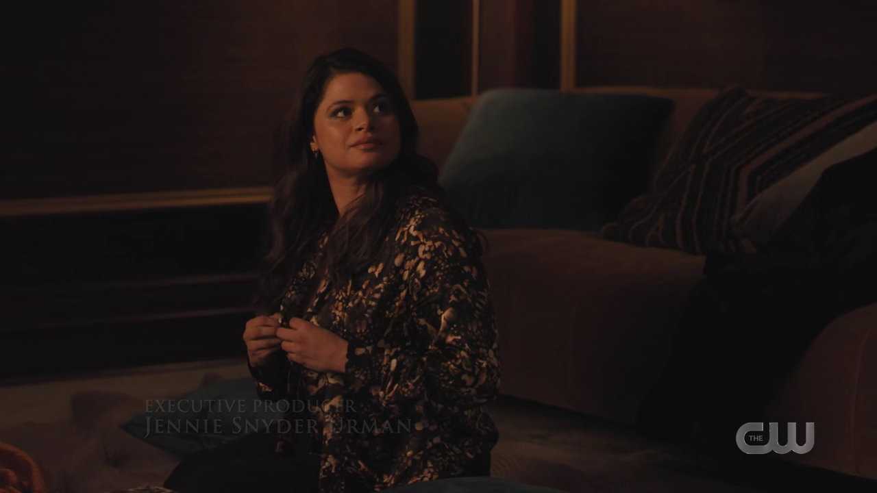charmed-online-dot-nl_Charmed4x10HashingItOut0296.jpg