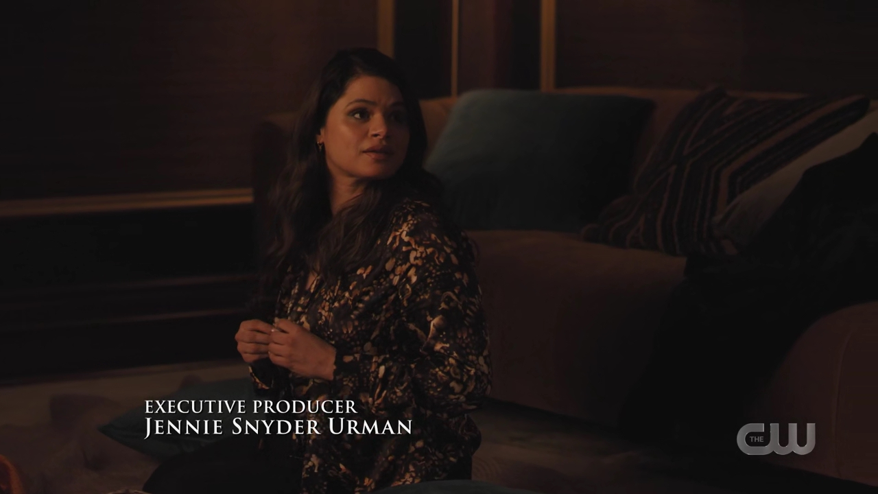 charmed-online-dot-nl_Charmed4x10HashingItOut0297.jpg