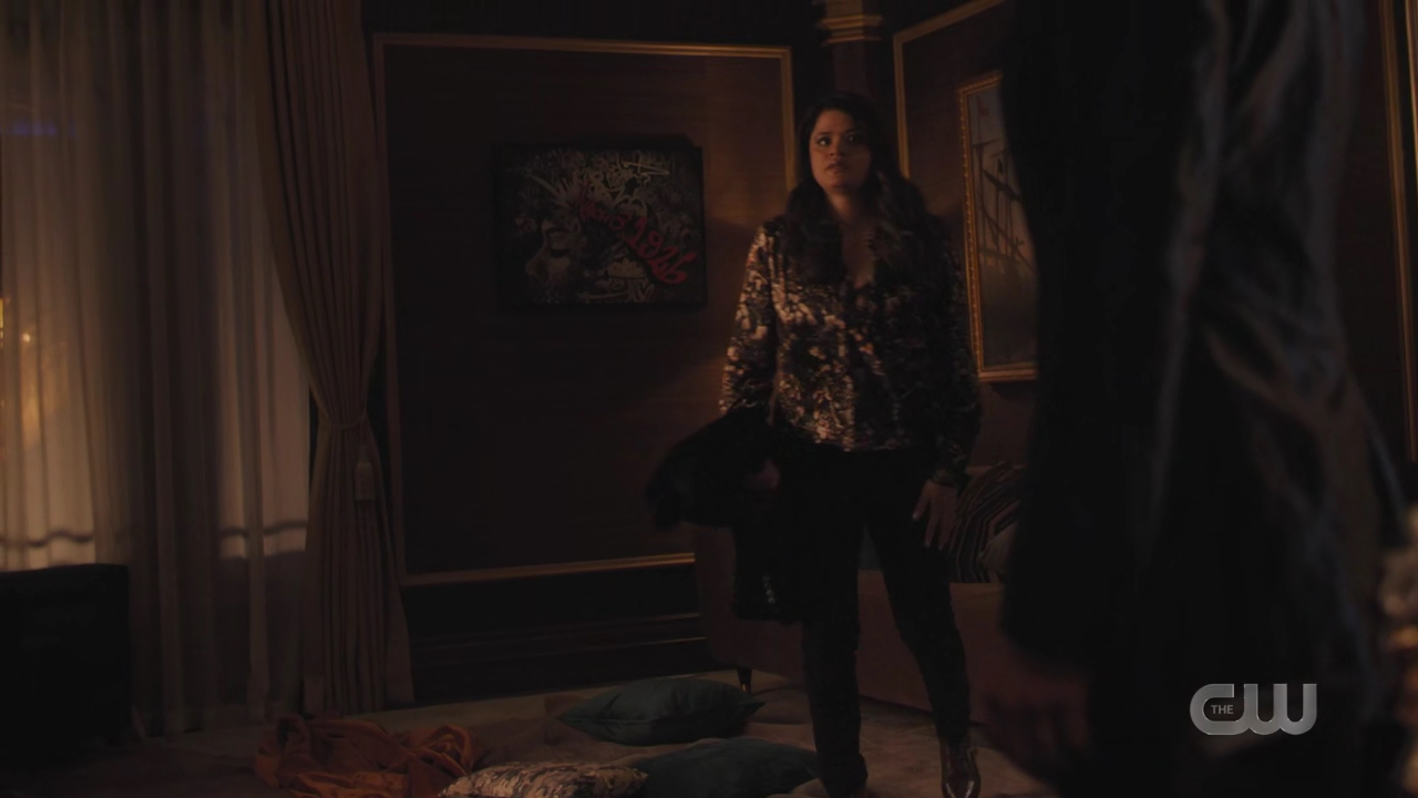 charmed-online-dot-nl_Charmed4x10HashingItOut0319.jpg