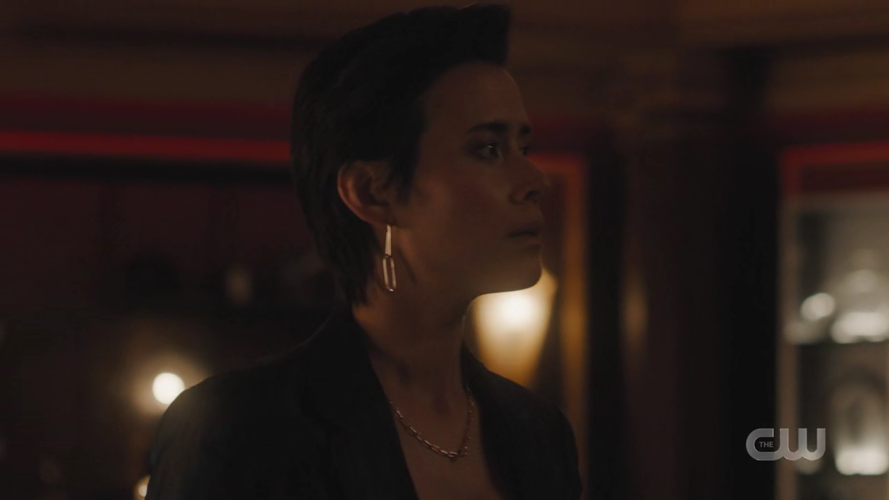 charmed-online-dot-nl_Charmed4x10HashingItOut0322.jpg