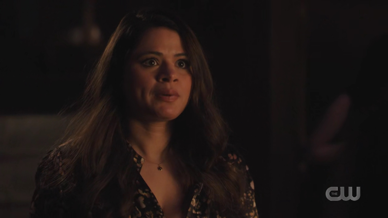 charmed-online-dot-nl_Charmed4x10HashingItOut0336.jpg