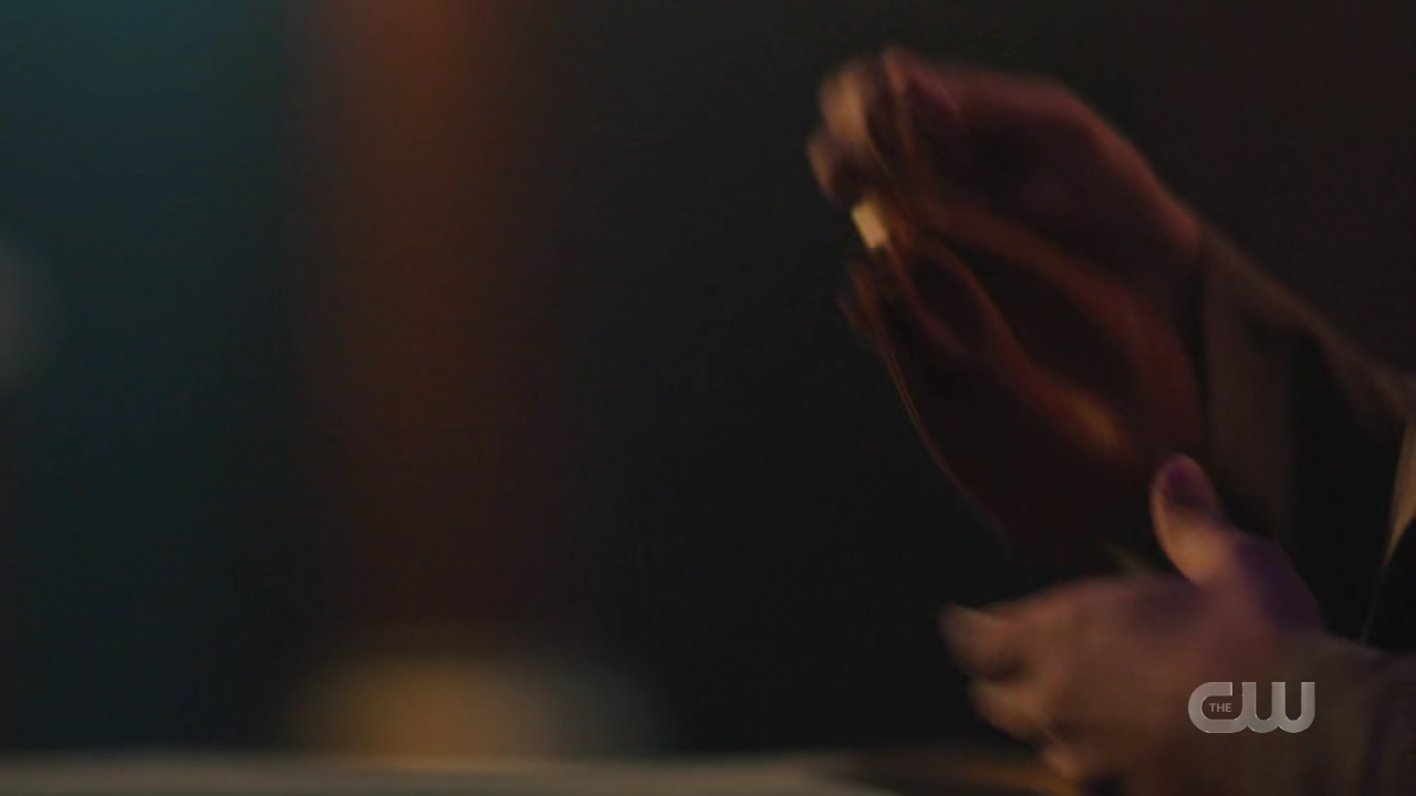 charmed-online-dot-nl_Charmed4x10HashingItOut0379.jpg