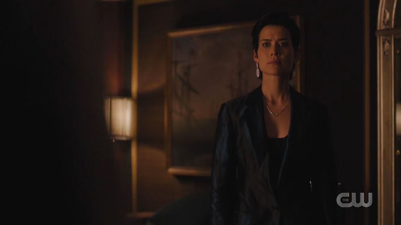 charmed-online-dot-nl_Charmed4x10HashingItOut0439.jpg