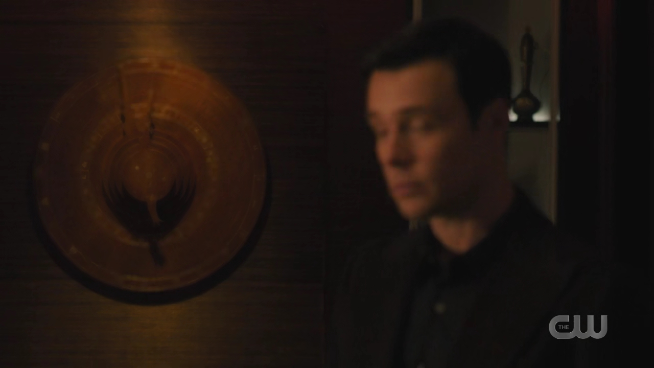 charmed-online-dot-nl_Charmed4x10HashingItOut0444.jpg