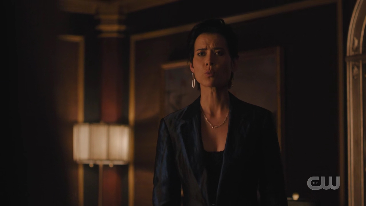 charmed-online-dot-nl_Charmed4x10HashingItOut0455.jpg