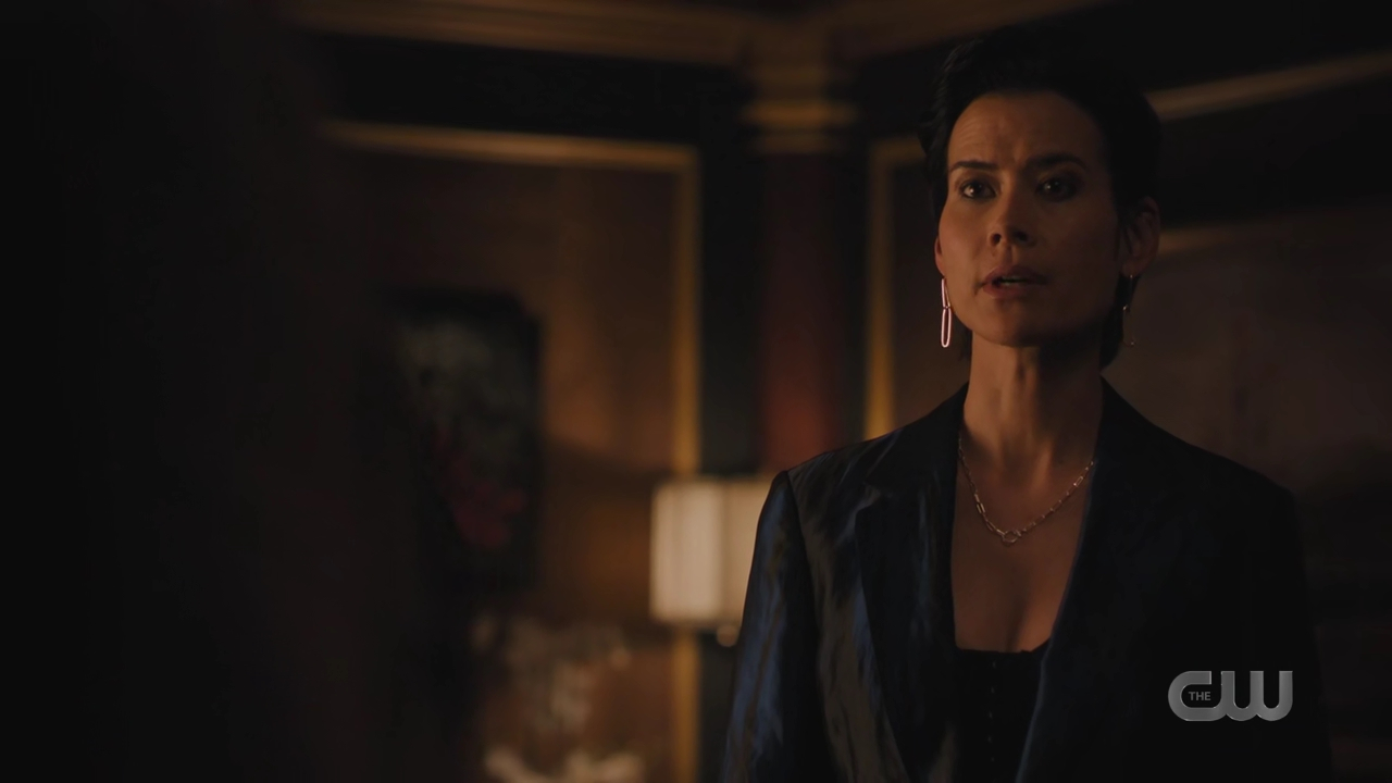 charmed-online-dot-nl_Charmed4x10HashingItOut0466.jpg
