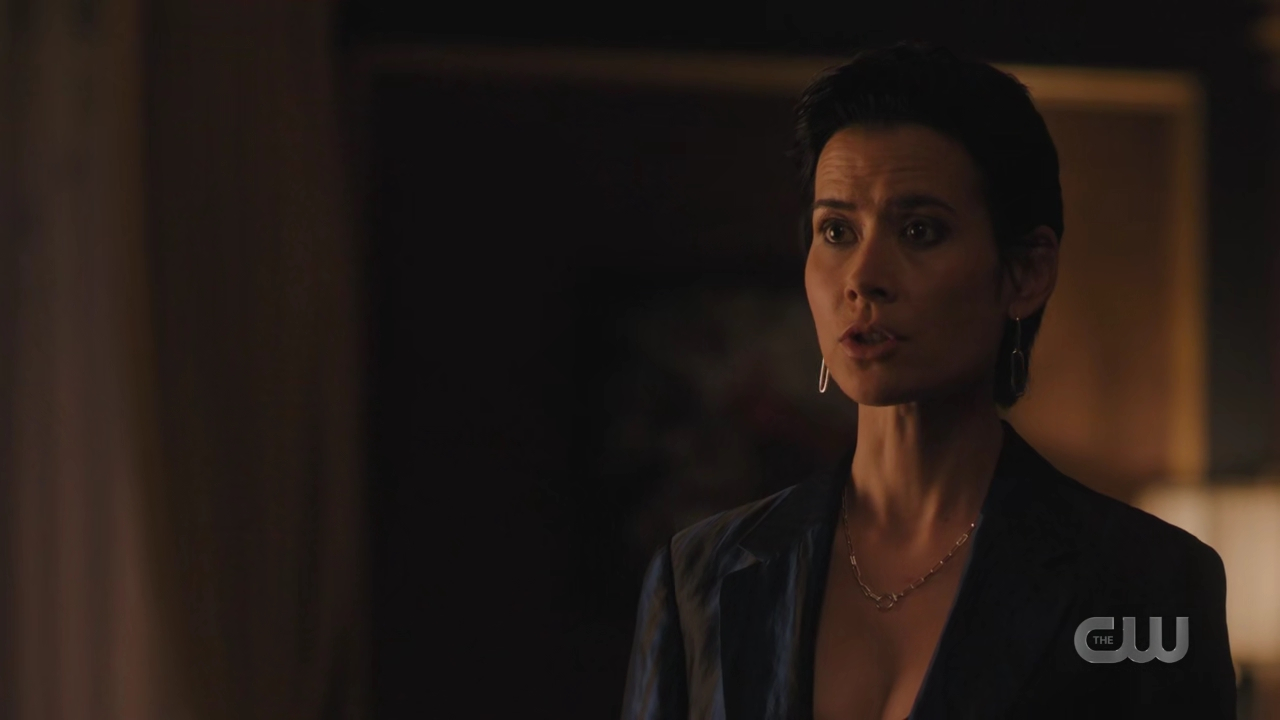charmed-online-dot-nl_Charmed4x10HashingItOut0474.jpg
