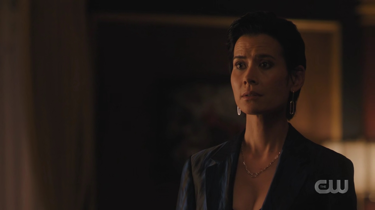 charmed-online-dot-nl_Charmed4x10HashingItOut0476.jpg
