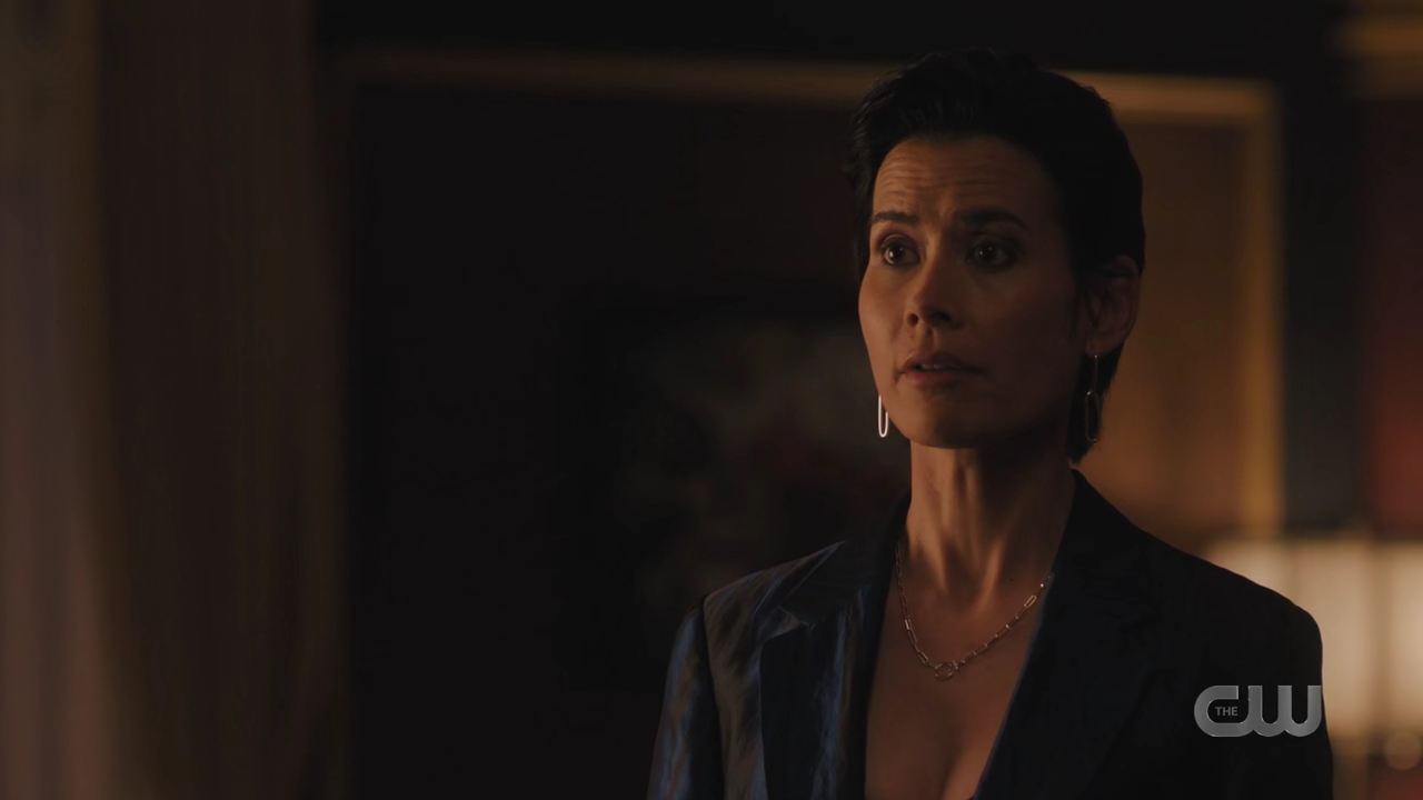 charmed-online-dot-nl_Charmed4x10HashingItOut0477.jpg