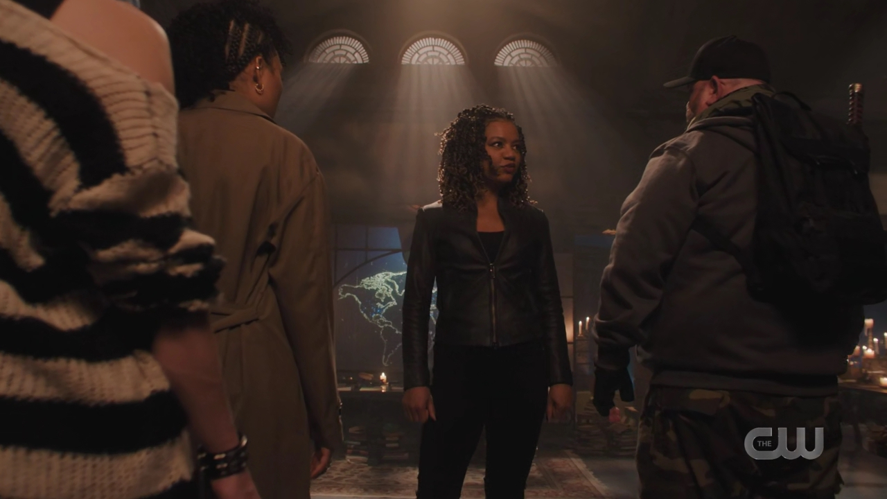 charmed-online-dot-nl_Charmed4x10HashingItOut0553.jpg