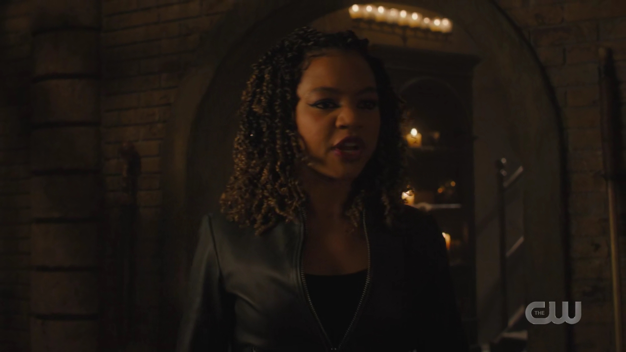 charmed-online-dot-nl_Charmed4x10HashingItOut0617.jpg