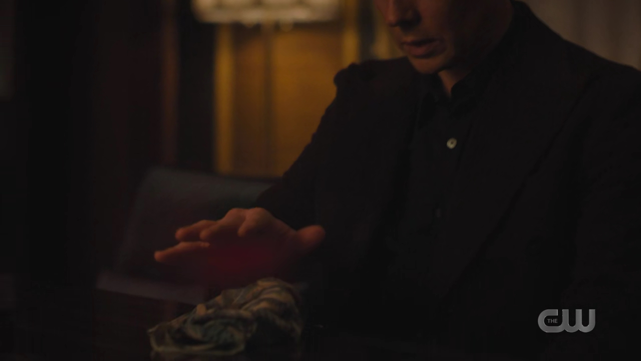 charmed-online-dot-nl_Charmed4x10HashingItOut0679.jpg