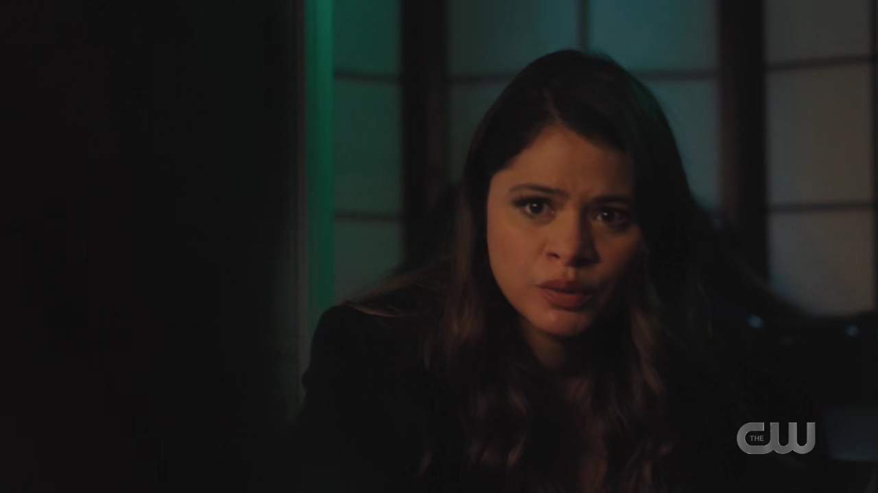 charmed-online-dot-nl_Charmed4x10HashingItOut0915.jpg
