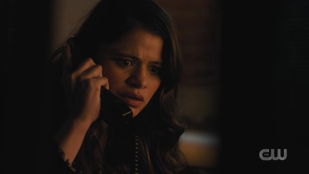 charmed-online-dot-nl_Charmed4x10HashingItOut0981.jpg