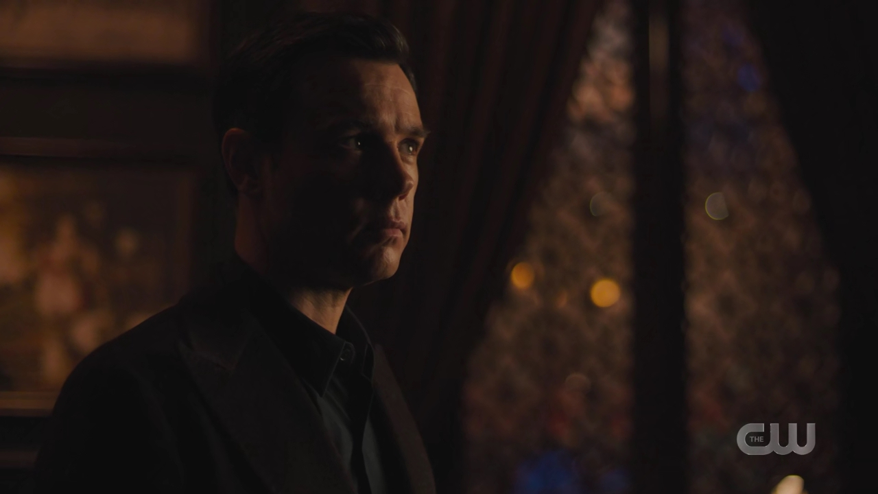 charmed-online-dot-nl_Charmed4x10HashingItOut1646.jpg