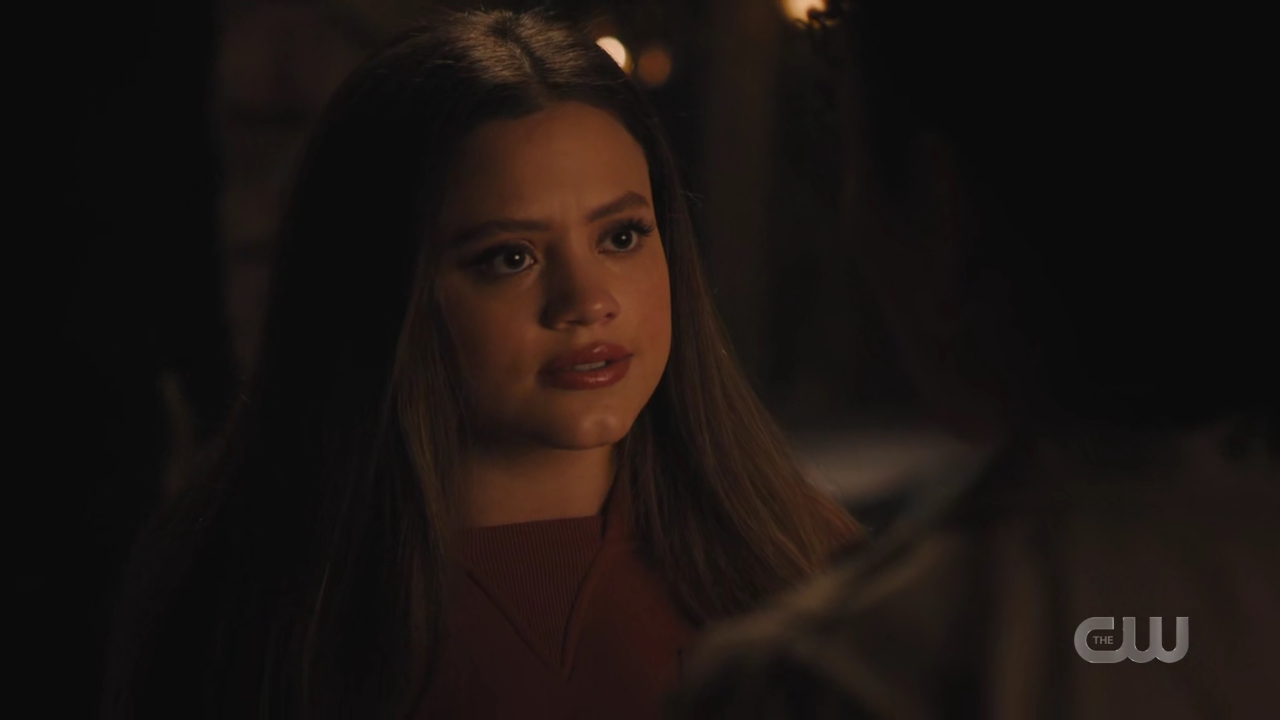 charmed-online-dot-nl_Charmed4x10HashingItOut1666.jpg