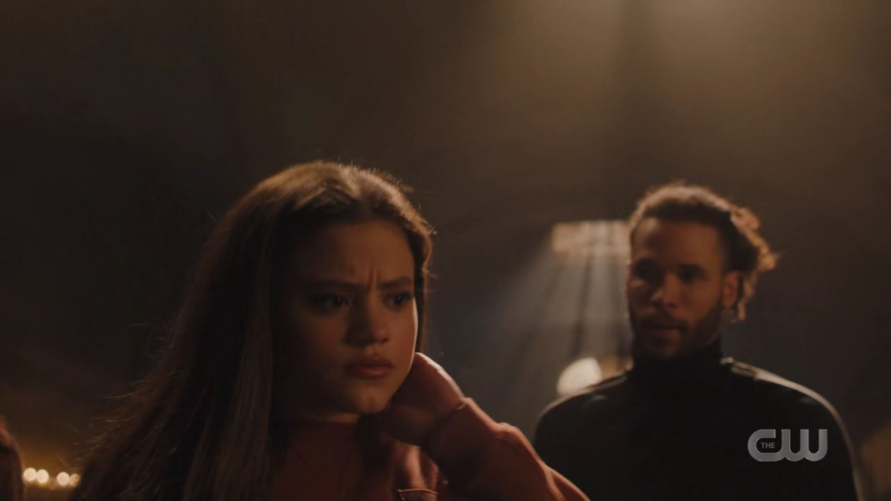 charmed-online-dot-nl_Charmed4x10HashingItOut1727.jpg charmed-online-dot-nl_Charmed4x10HashingItOut1727.jpg