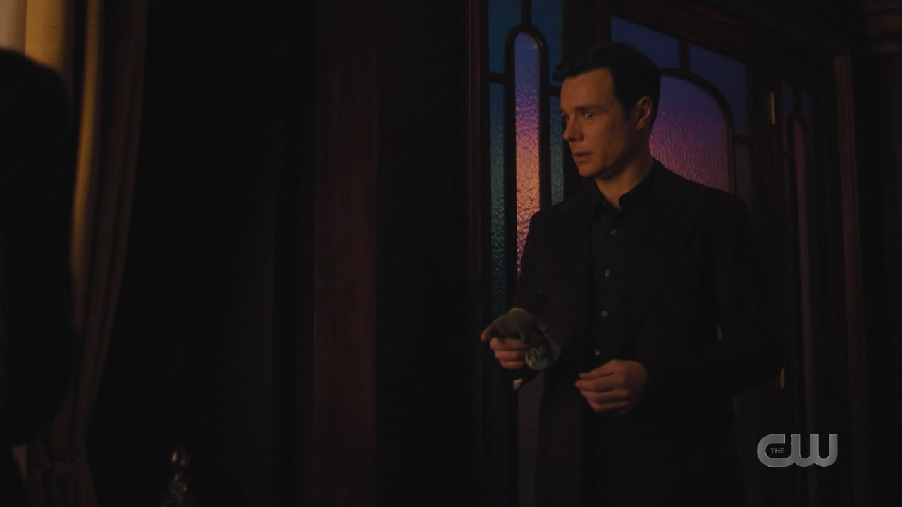 charmed-online-dot-nl_Charmed4x10HashingItOut1785.jpg