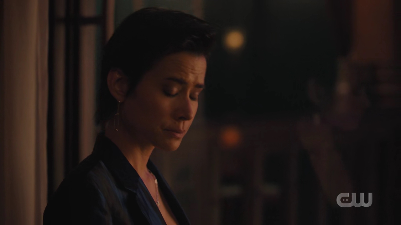 charmed-online-dot-nl_Charmed4x10HashingItOut1804.jpg