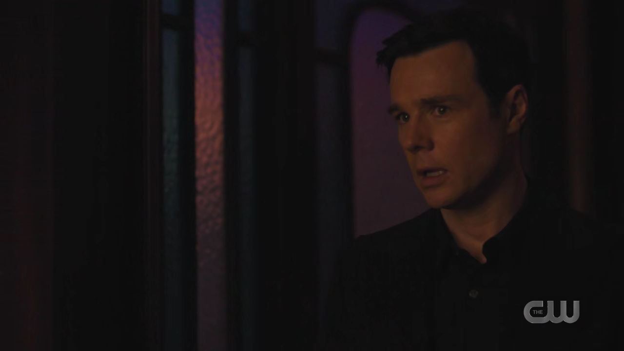 charmed-online-dot-nl_Charmed4x10HashingItOut1811.jpg