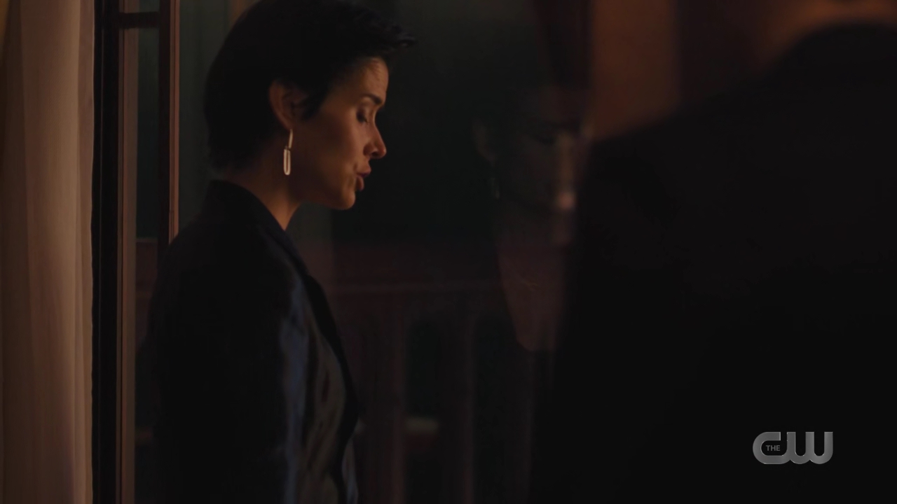 charmed-online-dot-nl_Charmed4x10HashingItOut1817.jpg