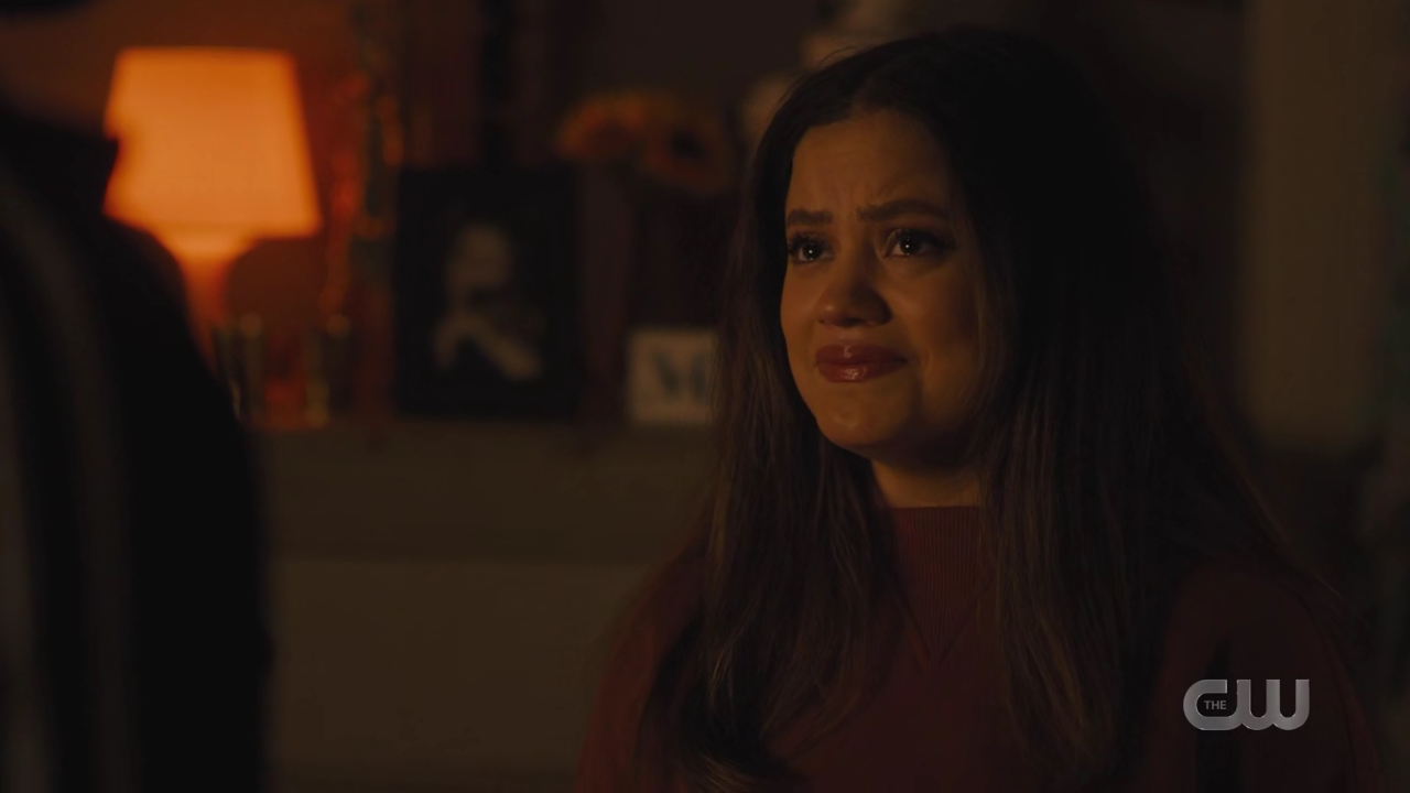 charmed-online-dot-nl_Charmed4x10HashingItOut2154.jpg