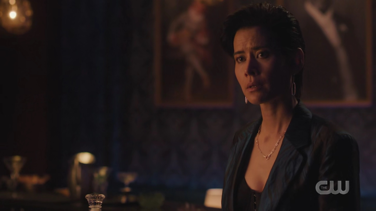 charmed-online-dot-nl_Charmed4x10HashingItOut2182.jpg