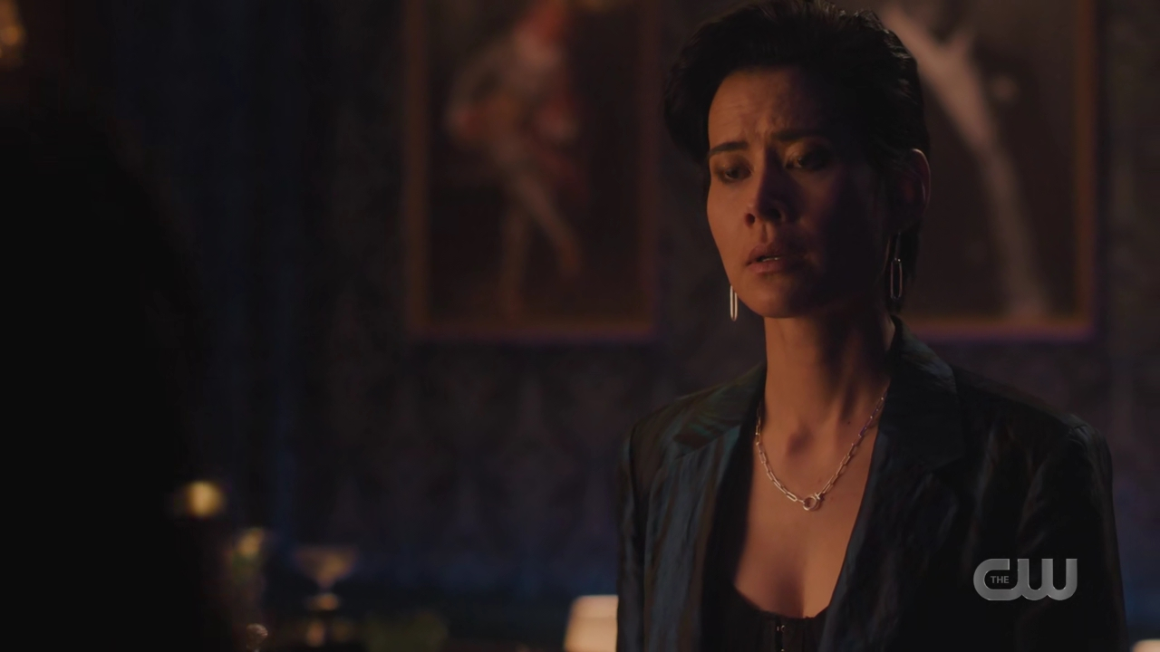charmed-online-dot-nl_Charmed4x10HashingItOut2183.jpg