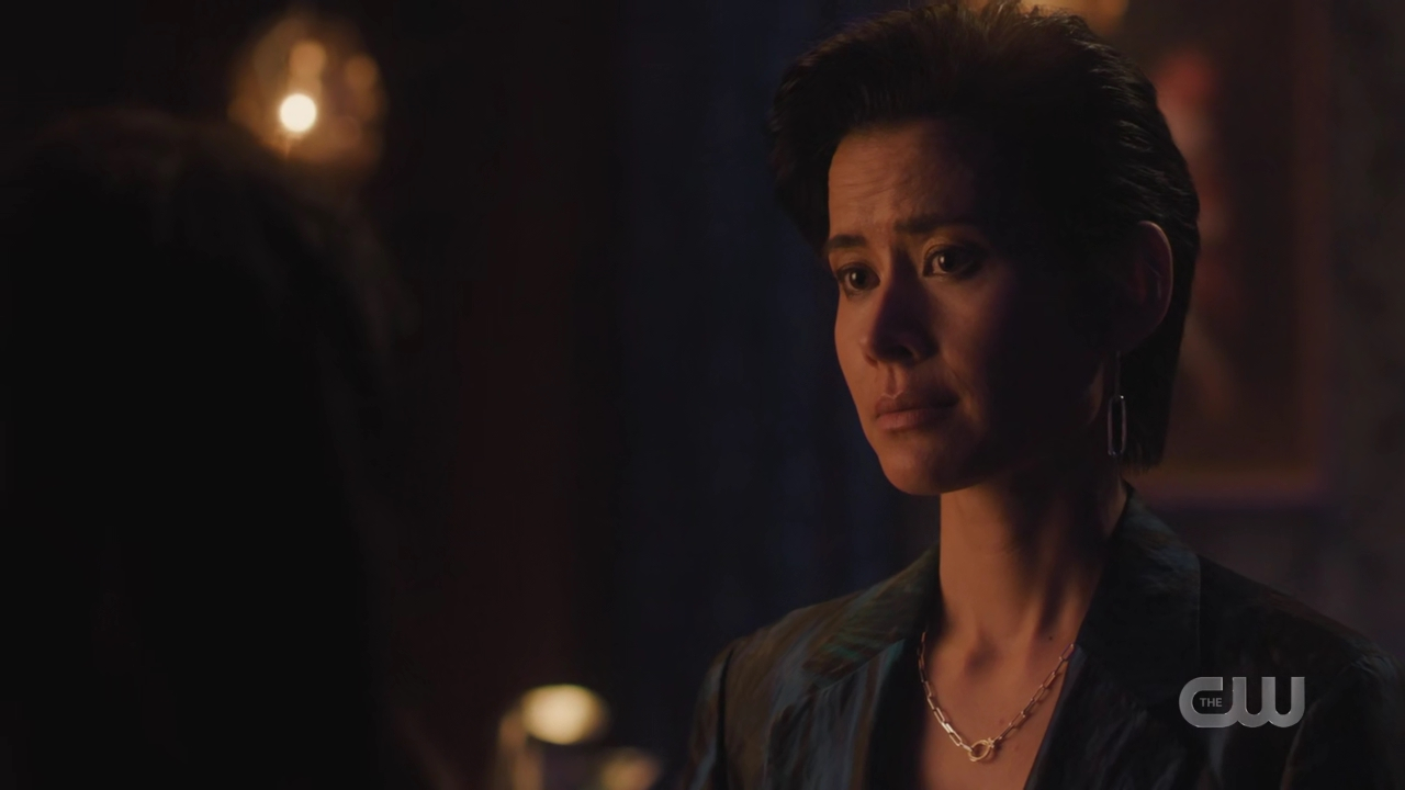 charmed-online-dot-nl_Charmed4x10HashingItOut2214.jpg