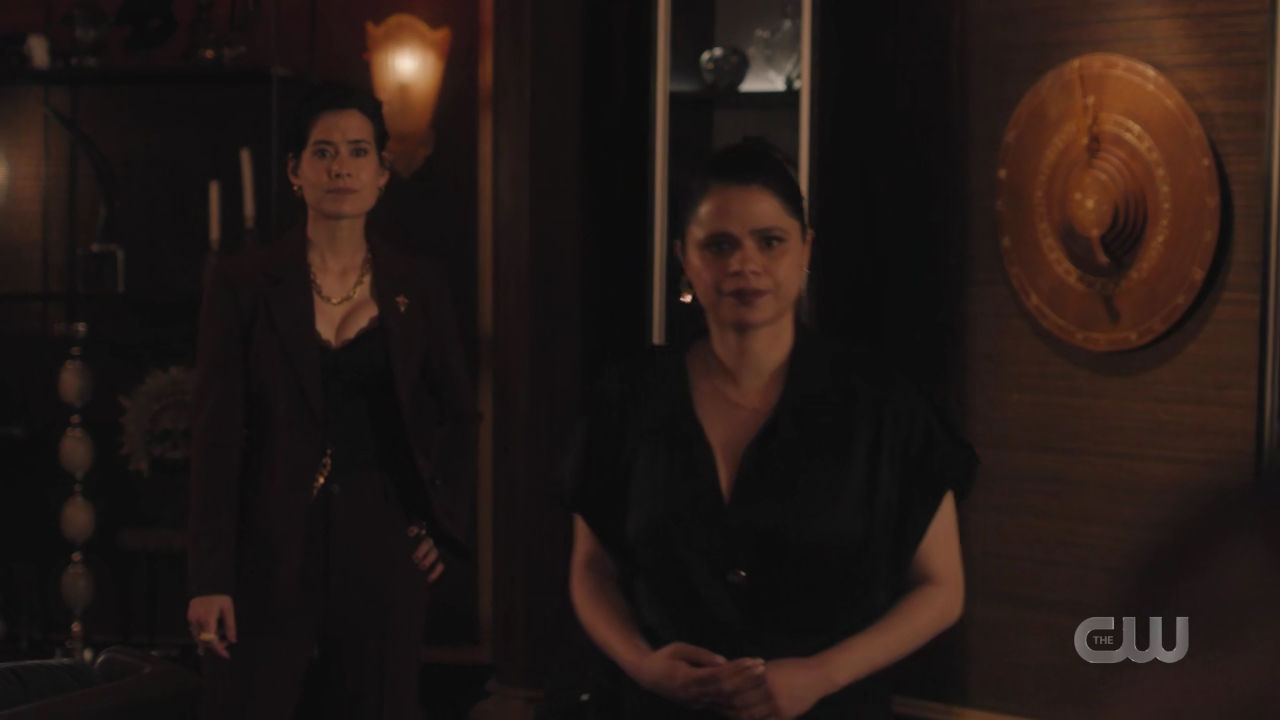 charmed-online-dot-nl_Charmed4x11DivineSecretsoftheOGSisterhood0486.jpg charmed-online-dot-nl_Charmed4x11DivineSecretsoftheOGSisterhood0486.jpg