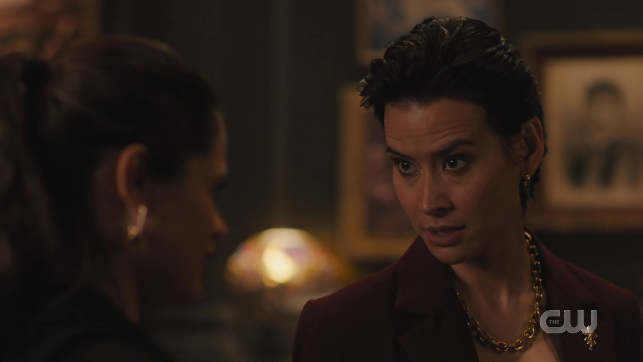 charmed-online-dot-nl_Charmed4x11DivineSecretsoftheOGSisterhood0618.jpg