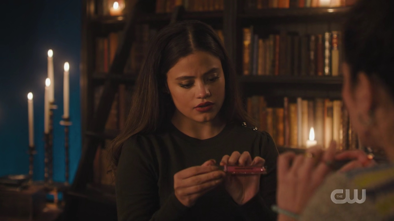 charmed-online-dot-nl_Charmed4x11DivineSecretsoftheOGSisterhood0750.jpg