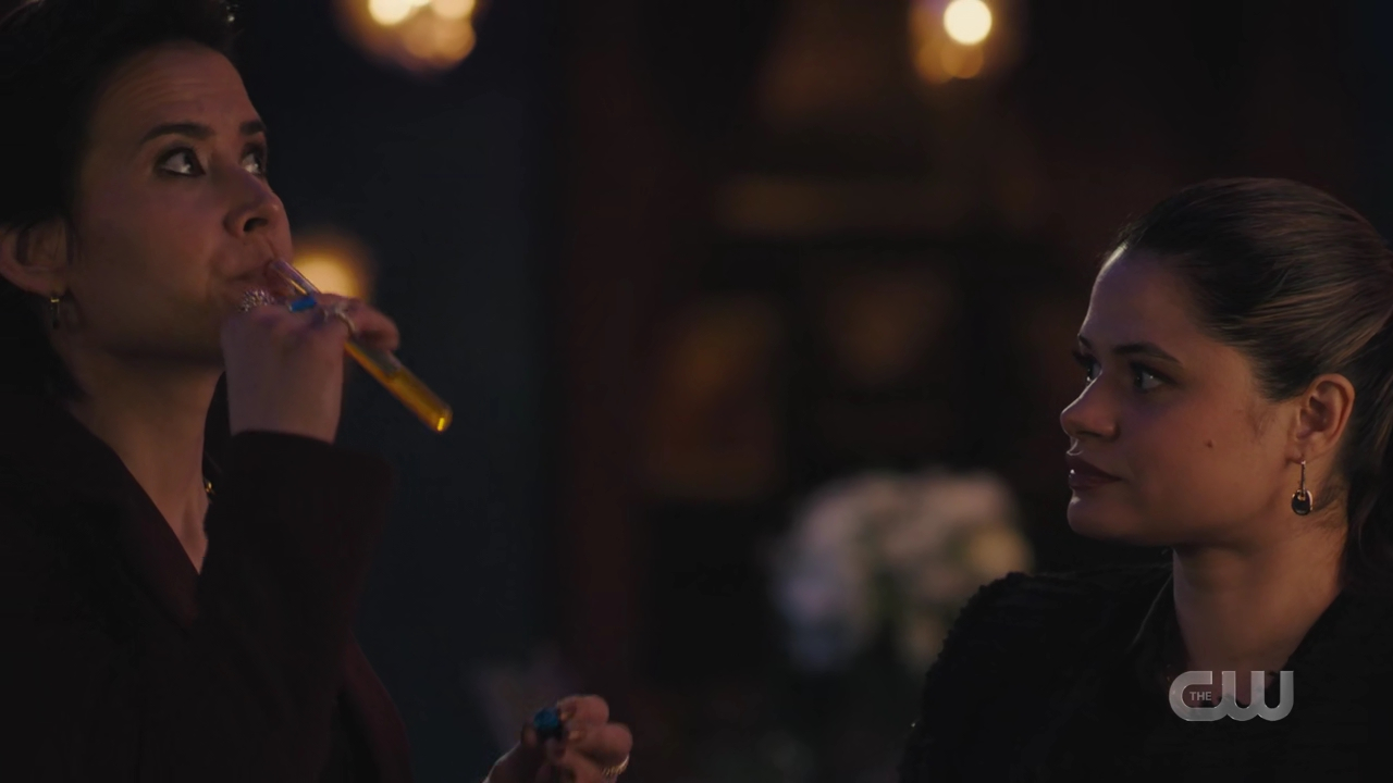 charmed-online-dot-nl_Charmed4x11DivineSecretsoftheOGSisterhood0949.jpg