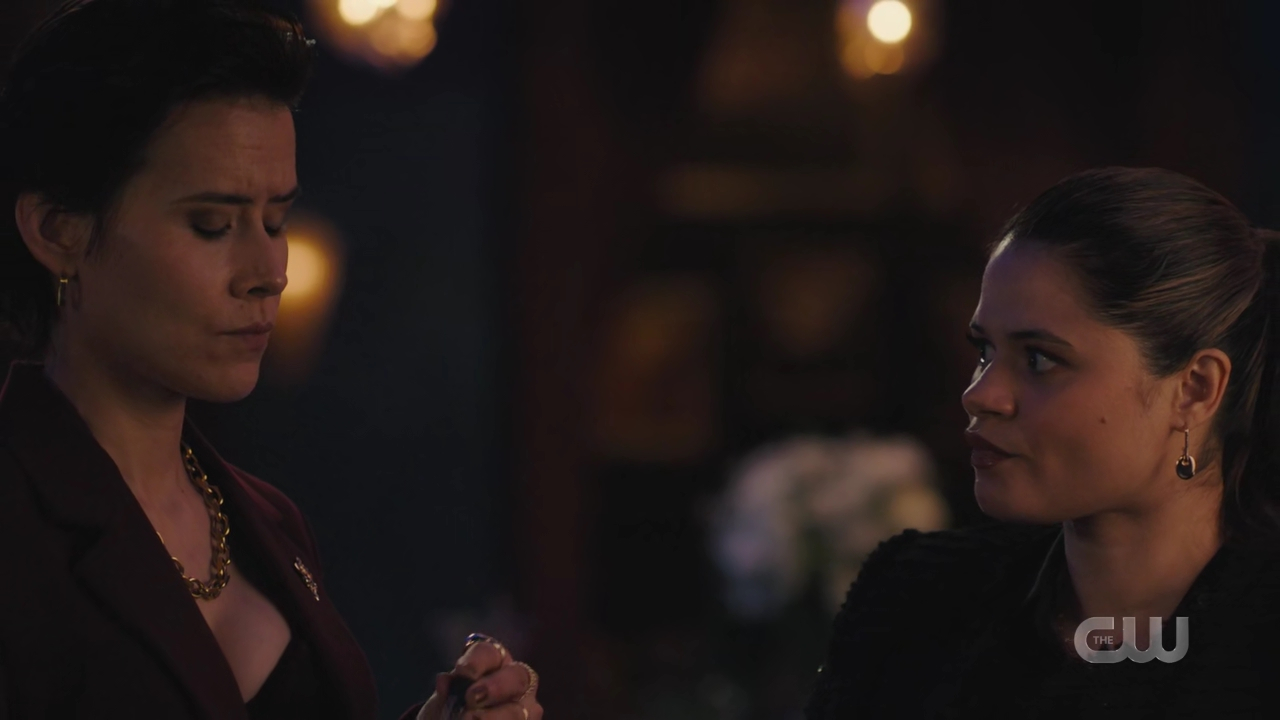 charmed-online-dot-nl_Charmed4x11DivineSecretsoftheOGSisterhood0950.jpg charmed-online-dot-nl_Charmed4x11DivineSecretsoftheOGSisterhood0950.jpg