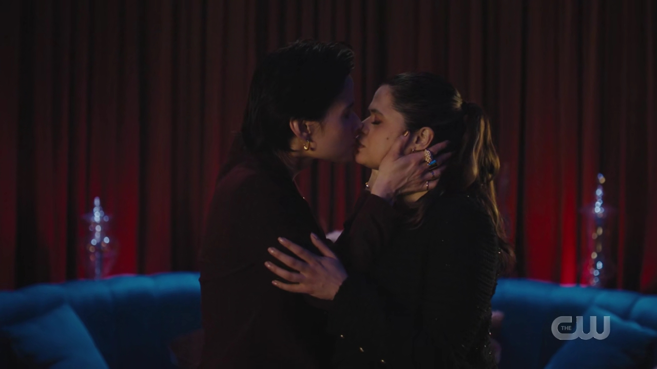 charmed-online-dot-nl_Charmed4x11DivineSecretsoftheOGSisterhood1755.jpg