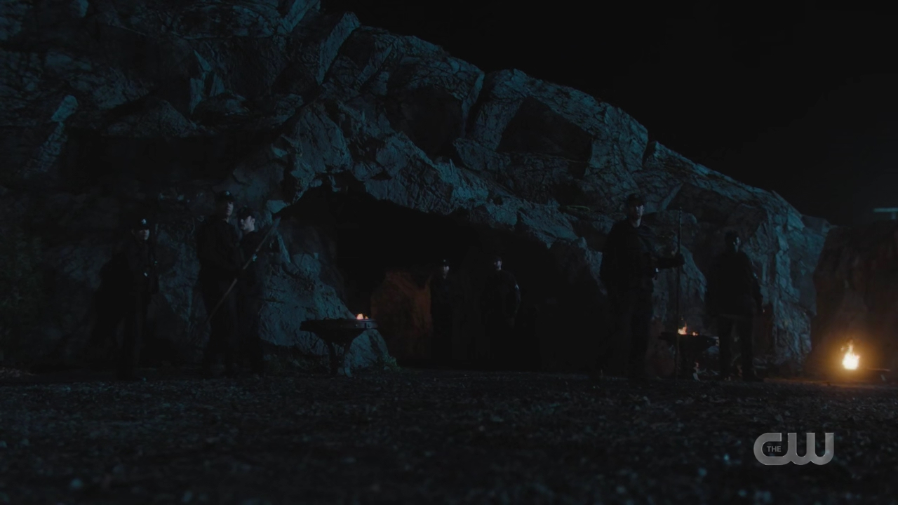 charmed-online-dot-nl_Charmed4x11DivineSecretsoftheOGSisterhood2012.jpg