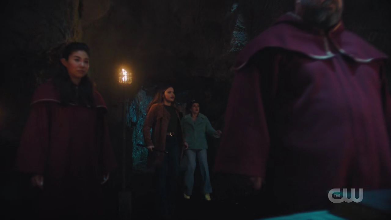 charmed-online-dot-nl_Charmed4x11DivineSecretsoftheOGSisterhood2029.jpg
