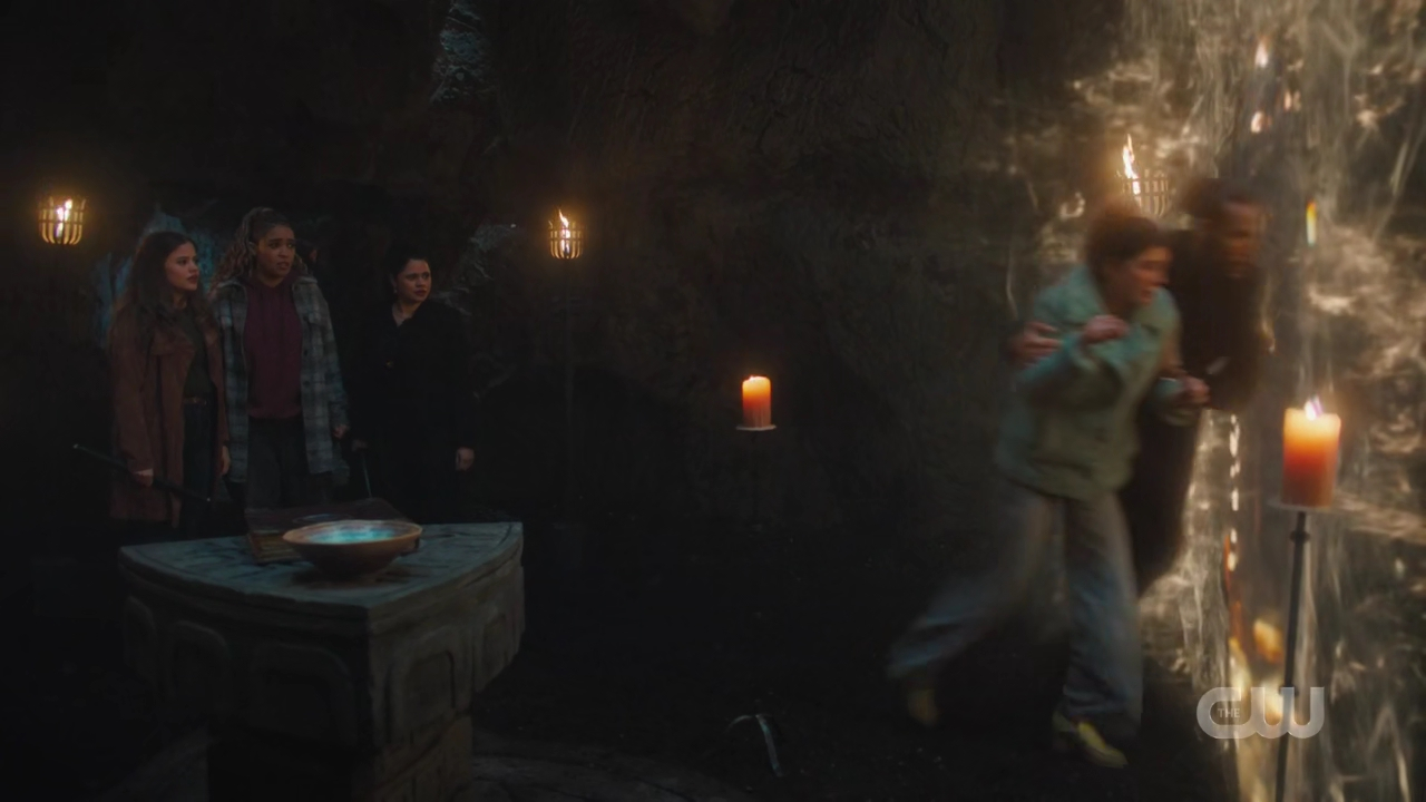 charmed-online-dot-nl_Charmed4x11DivineSecretsoftheOGSisterhood2126.jpg