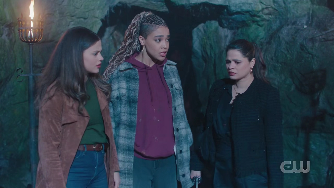 charmed-online-dot-nl_Charmed4x11DivineSecretsoftheOGSisterhood2156.jpg