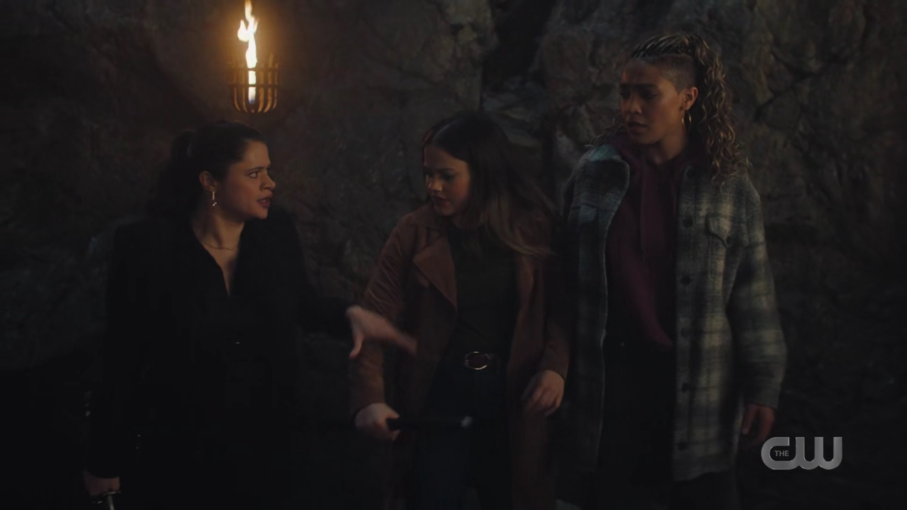charmed-online-dot-nl_Charmed4x11DivineSecretsoftheOGSisterhood2390.jpg