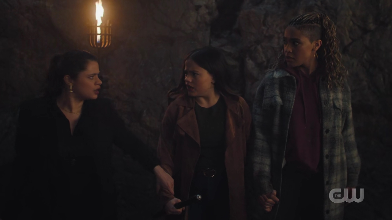 charmed-online-dot-nl_Charmed4x11DivineSecretsoftheOGSisterhood2398.jpg