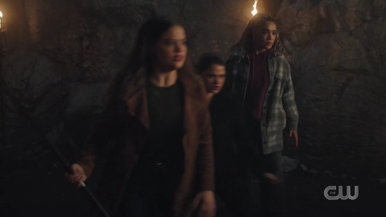 charmed-online-dot-nl_Charmed4x11DivineSecretsoftheOGSisterhood2428.jpg